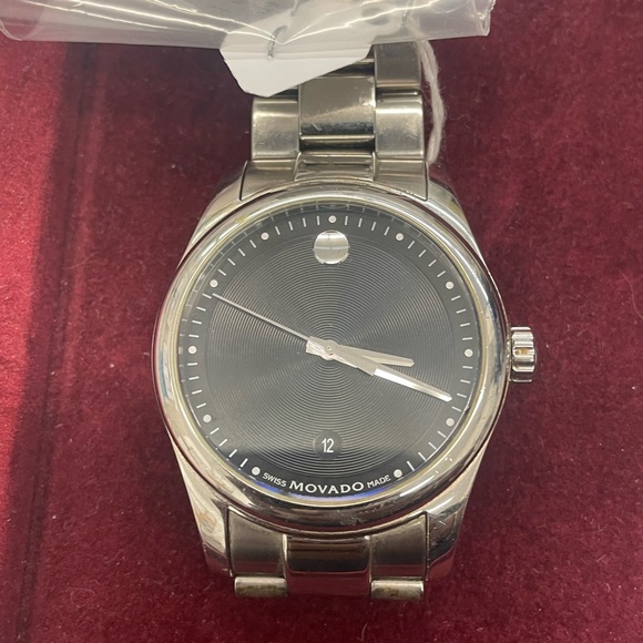 Movado Mens Watch - Picture 2 of 2